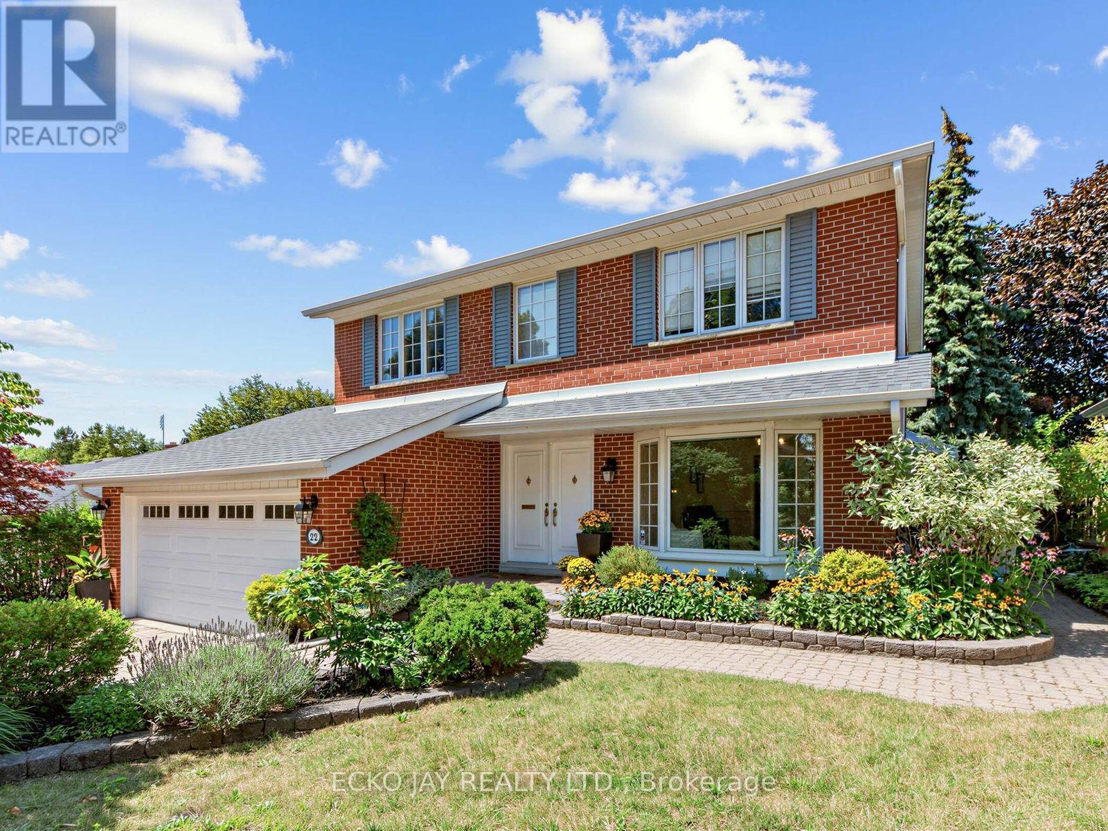 22 MEADOWGLADE CRESCENT - 1
