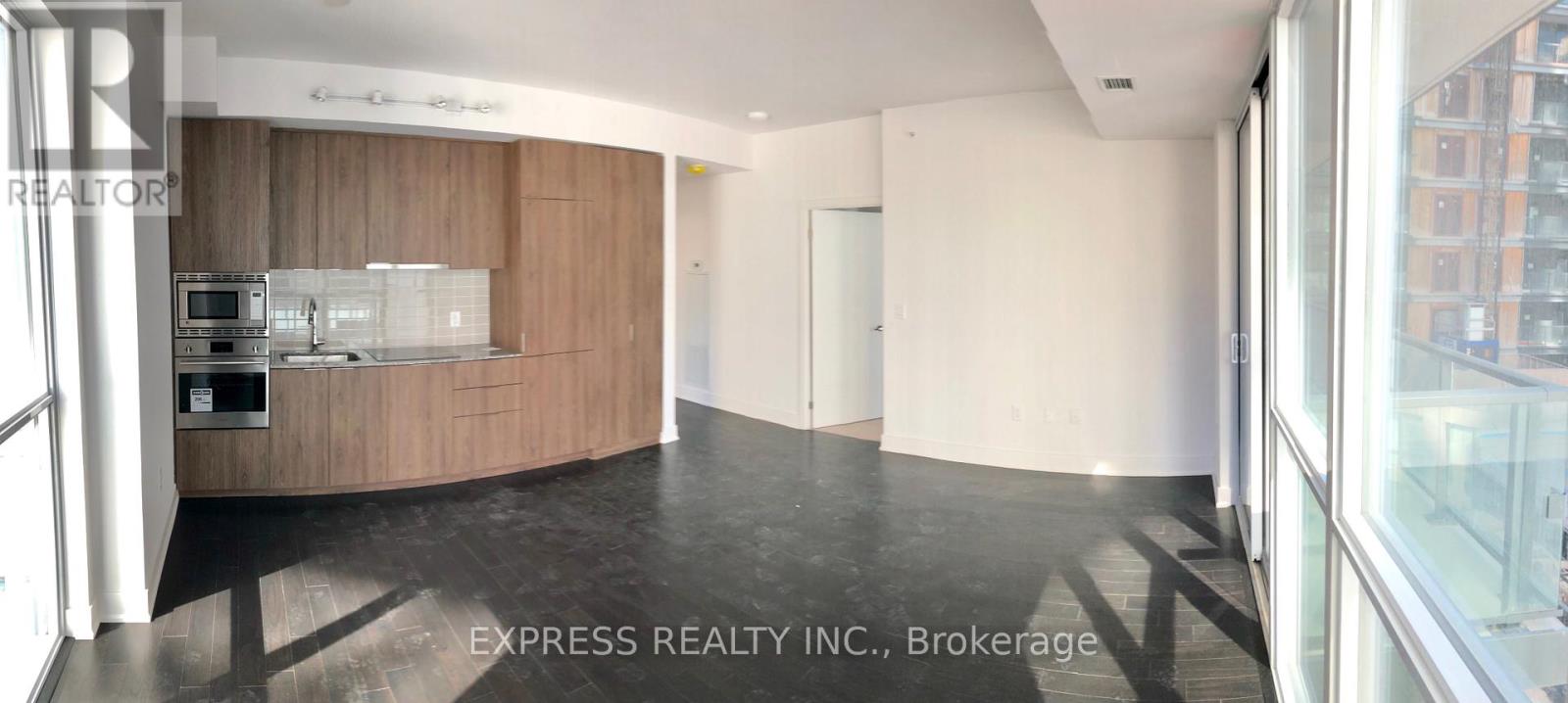Photo of 955 Bay Street