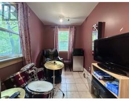 66 East Valley Road thumbnail 11