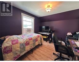 66 East Valley Road thumbnail 17