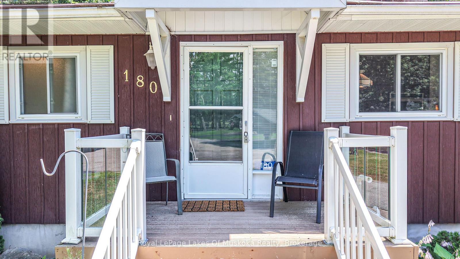 180 LOFTY PINES CRESCENT - Image 12