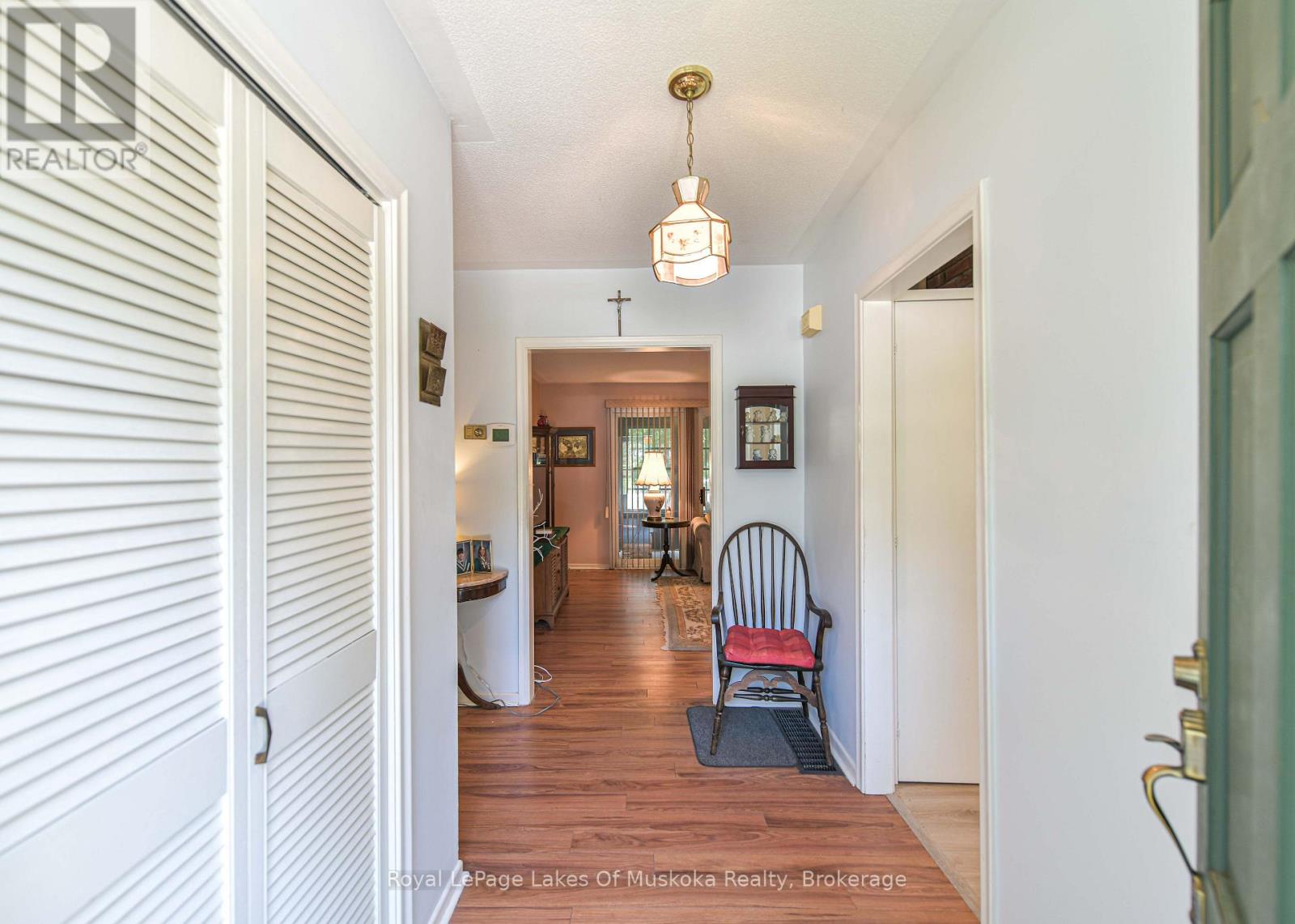 180 LOFTY PINES CRESCENT - 13