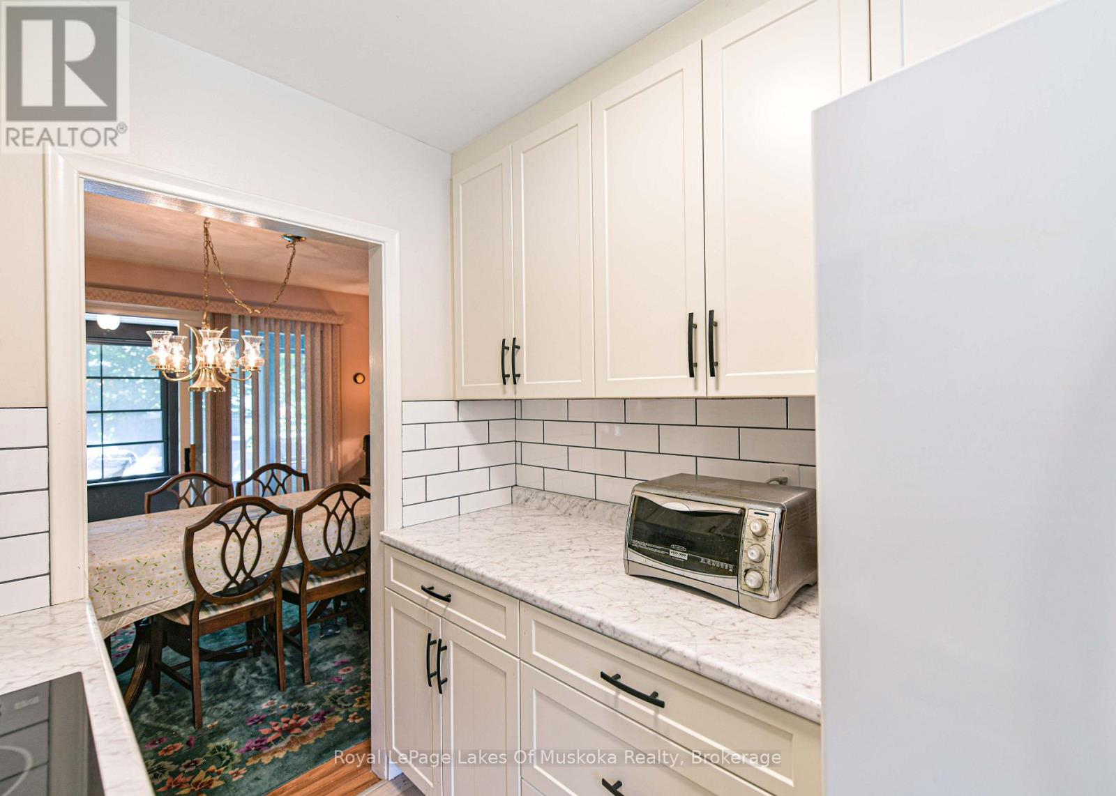 180 LOFTY PINES CRESCENT - Image 43
