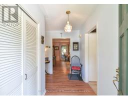 180 Lofty Pines Crescent, Gravenhurst), ON P1P1M6 Photo 13