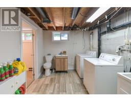 180 Lofty Pines Crescent, Gravenhurst), ON P1P1M6 Photo 50