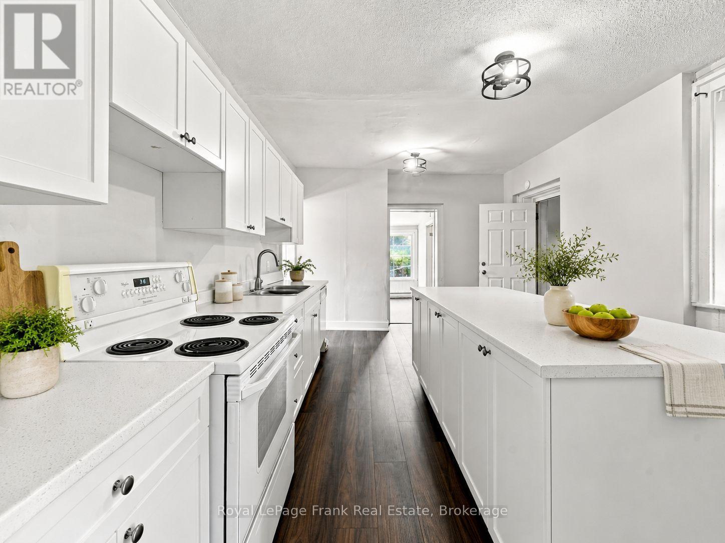 25 MILL STREET - 11