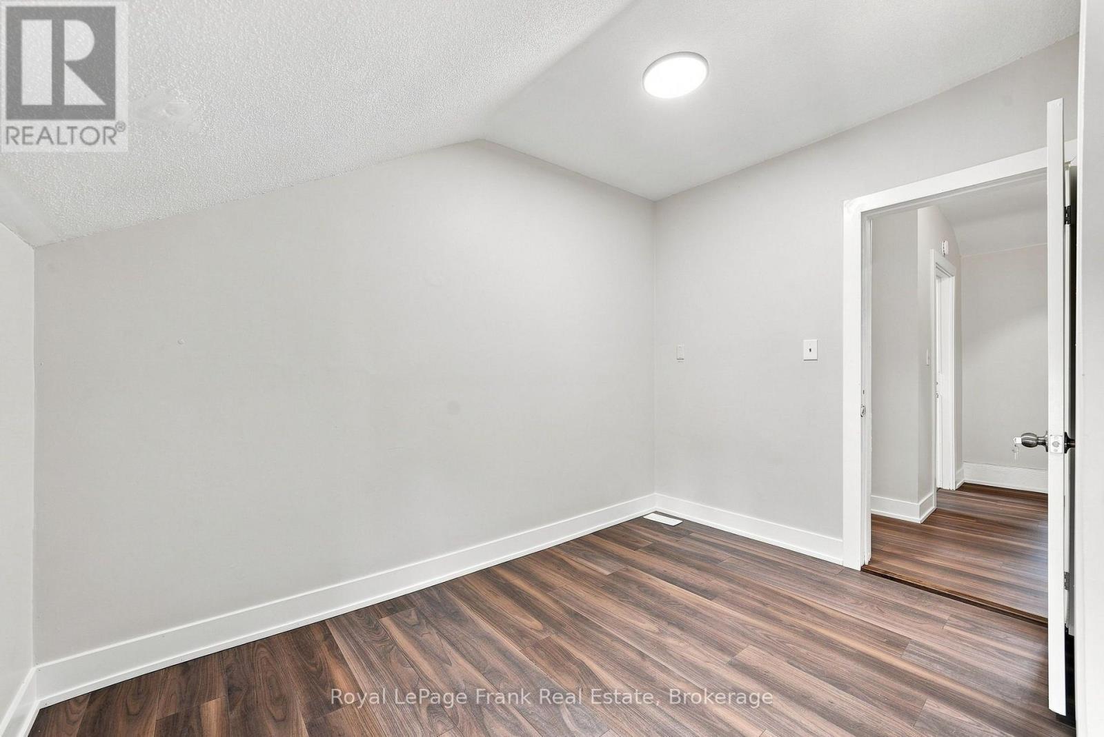 25 MILL STREET - 25
