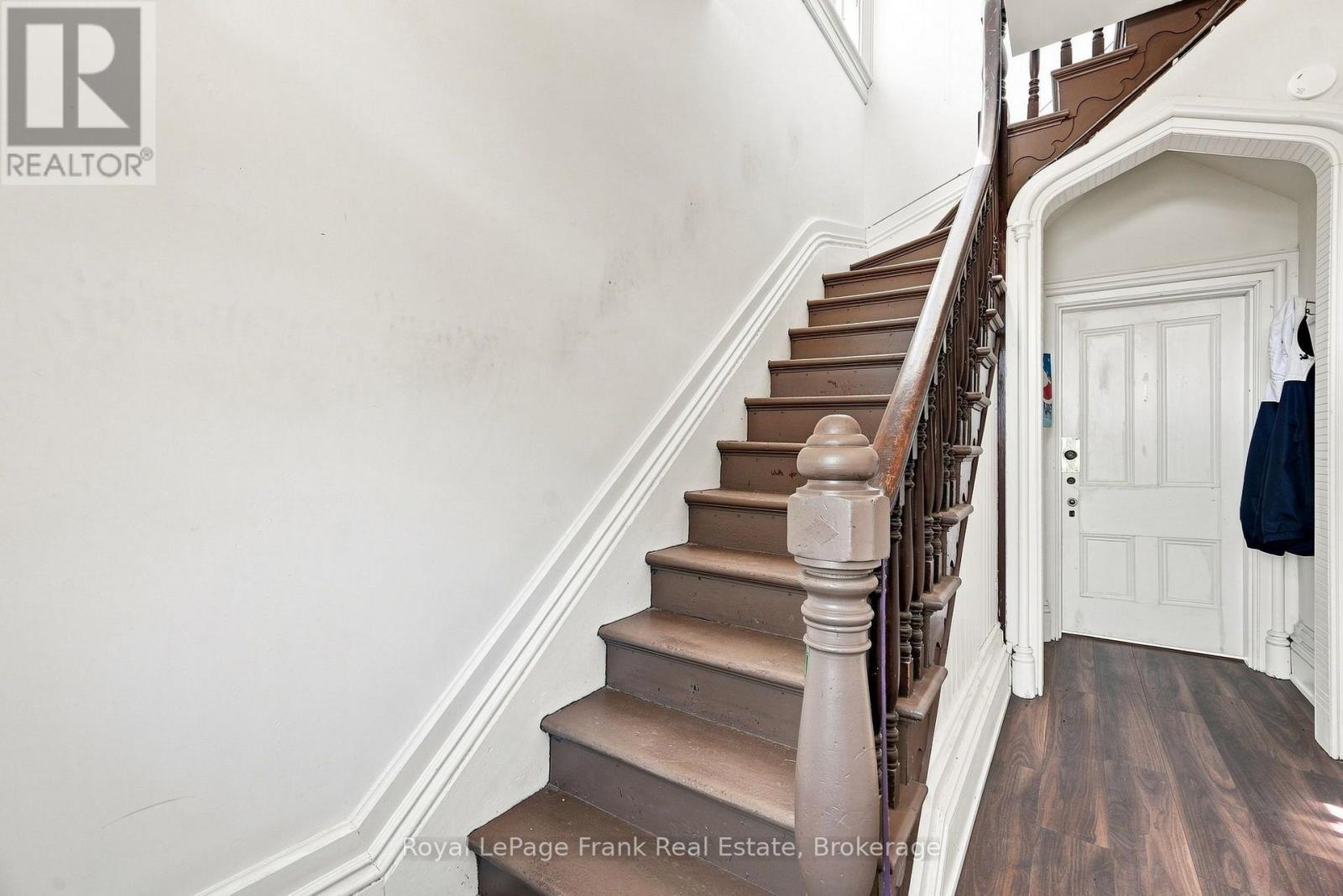 25 MILL STREET - 27