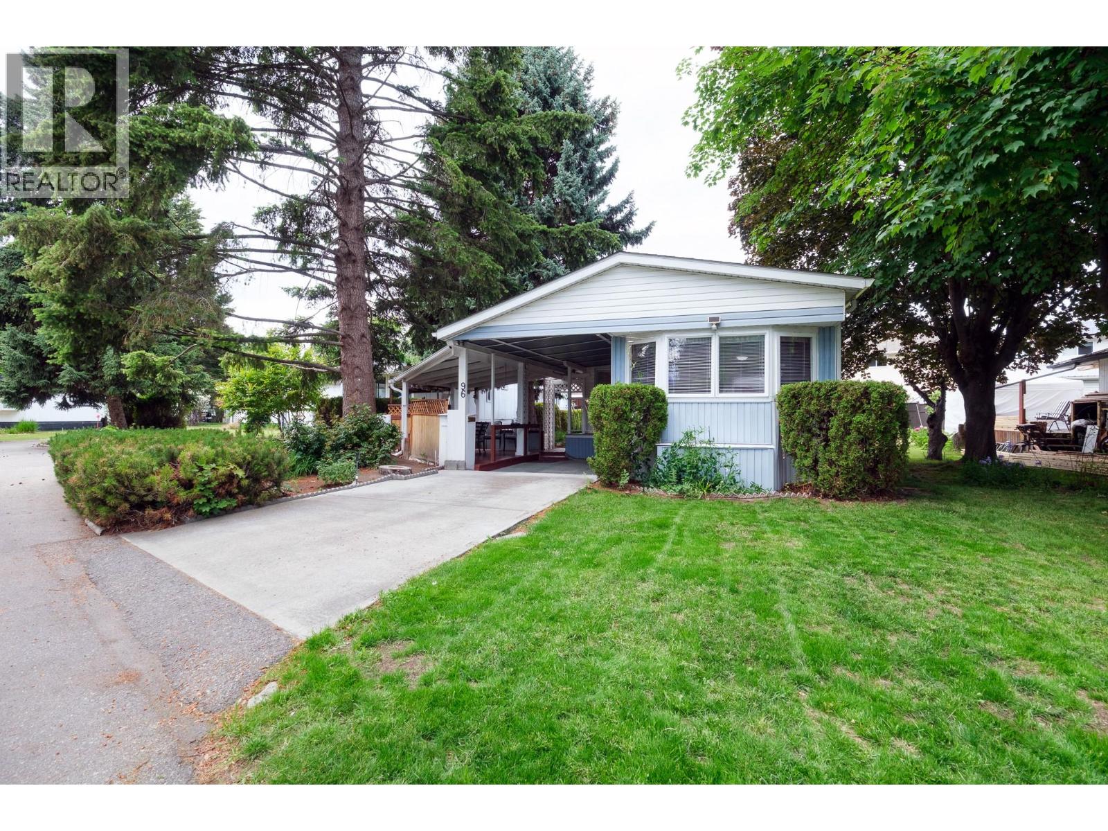 3535 Casorso Road Unit# 96 Lot# 96