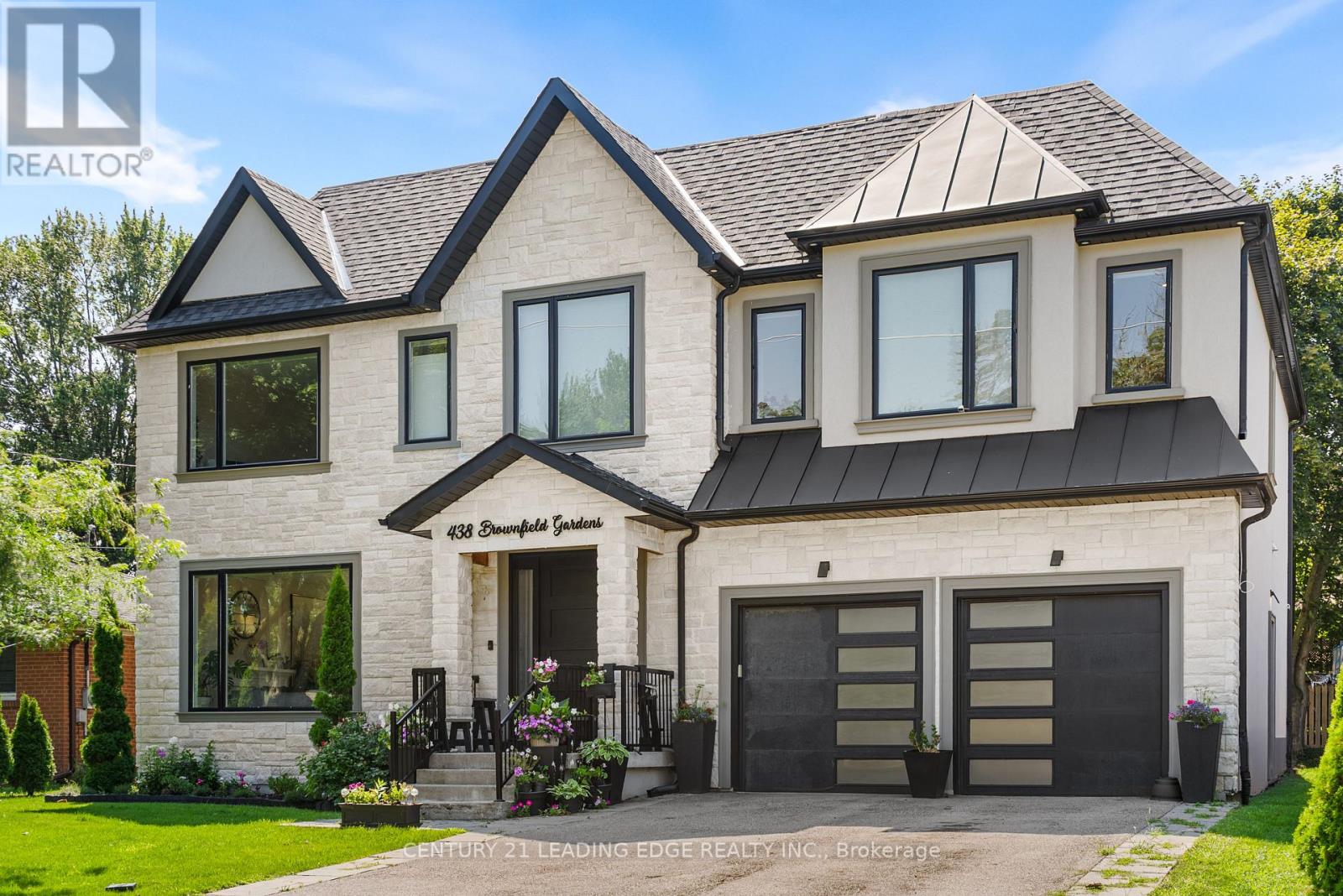 438 BROWNFIELD GARDENS - 1