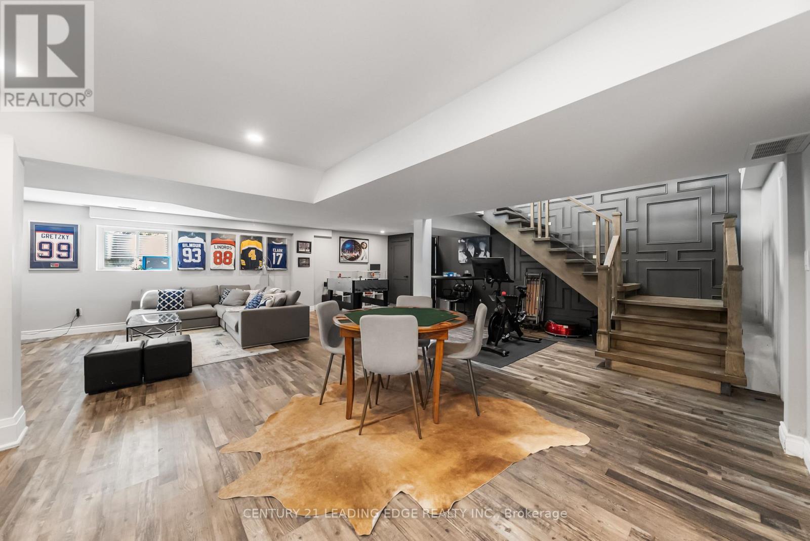 438 BROWNFIELD GARDENS - 37