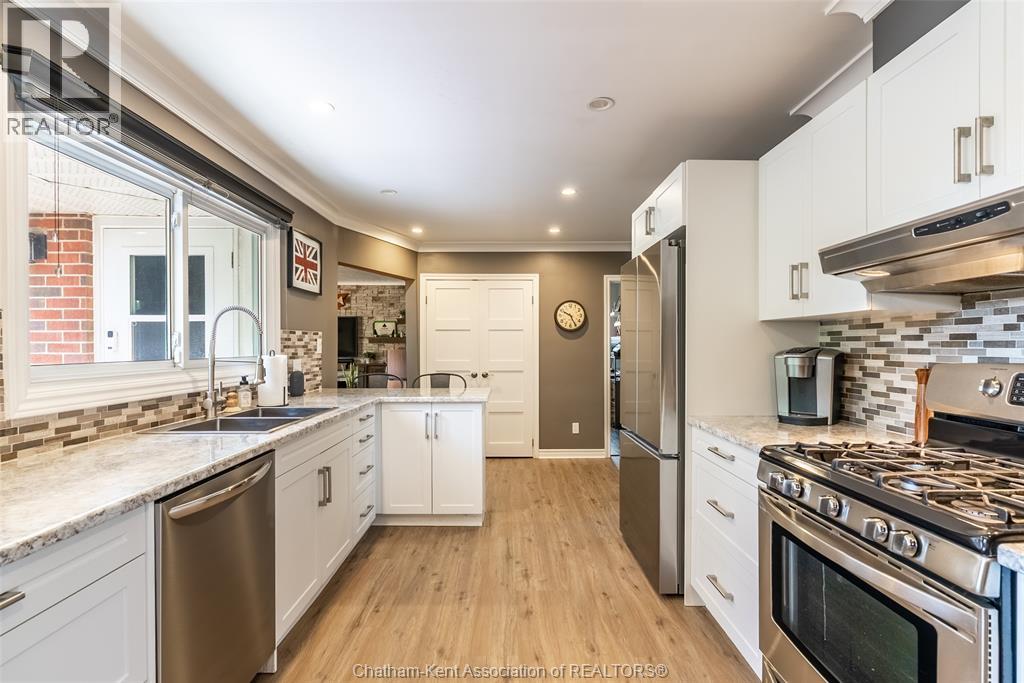 71 McFarlane AVENUE - 7