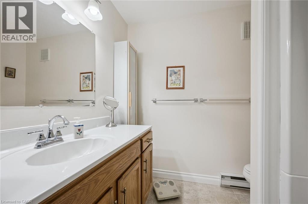 #216 1009 QUEENSTON Road - 21