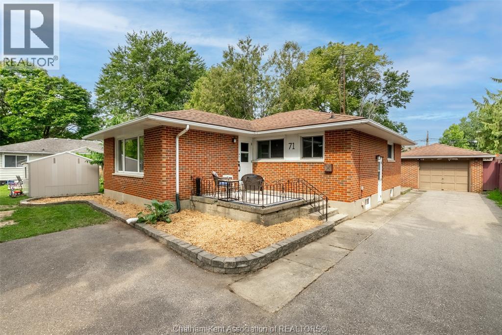 71 McFarlane AVENUE - 2