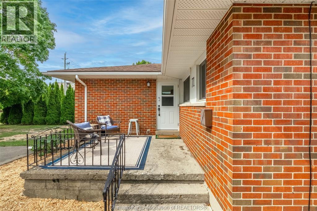 71 McFarlane AVENUE - 32