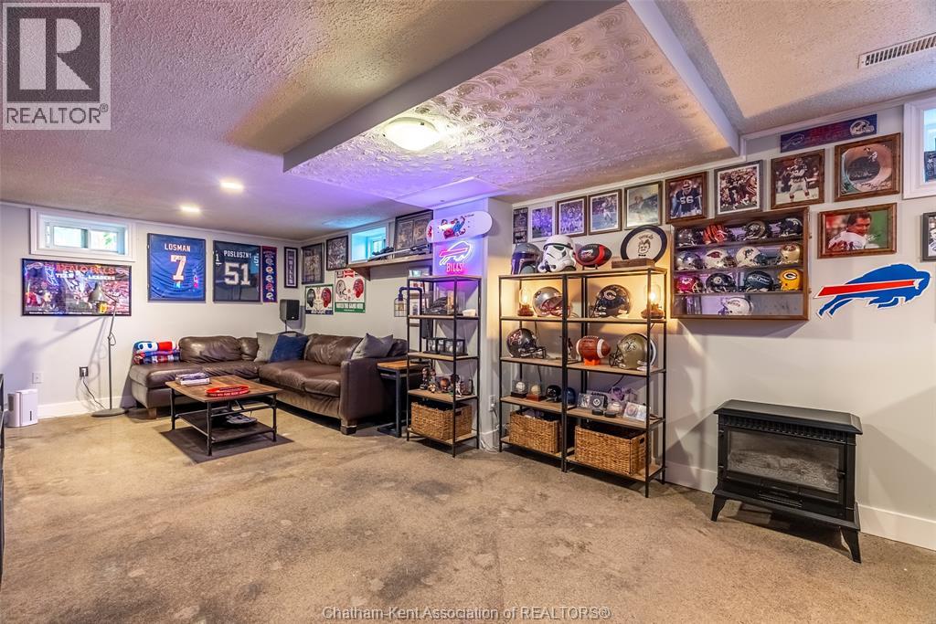 71 McFarlane AVENUE - 19