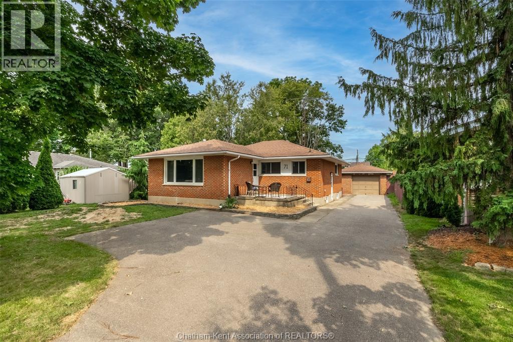 71 McFarlane AVENUE
