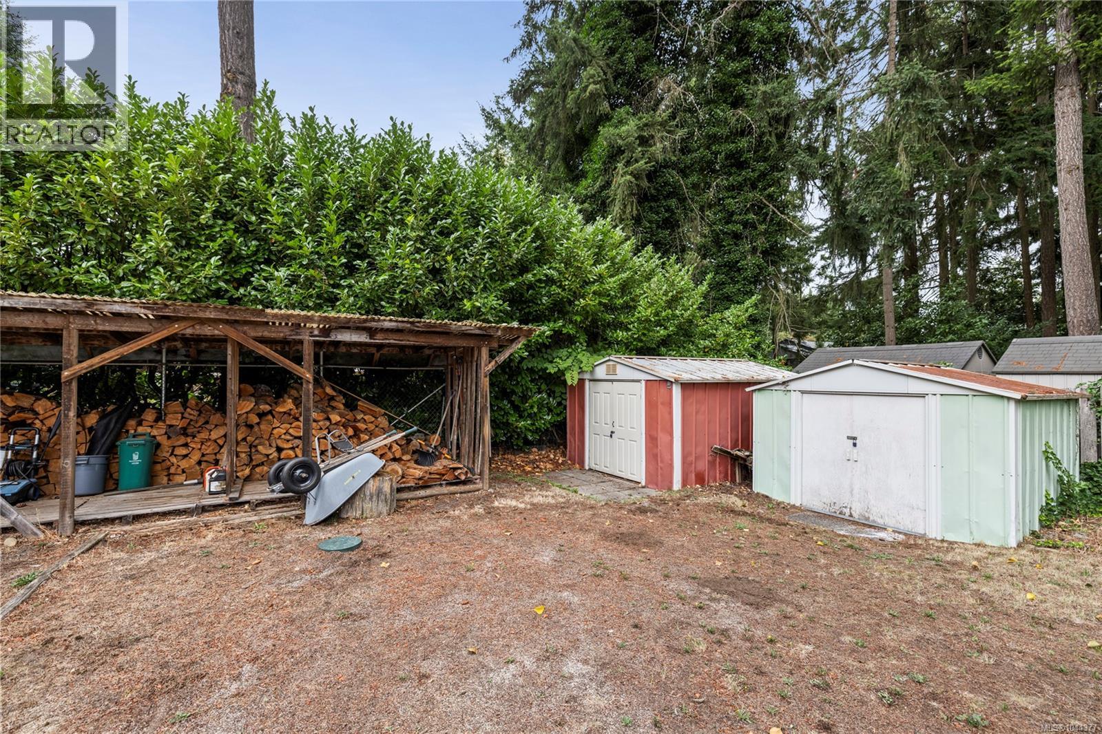 2365 Collins Cres - 33