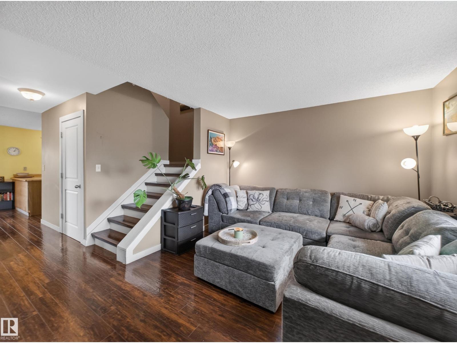 3503 42A AV NW - 1