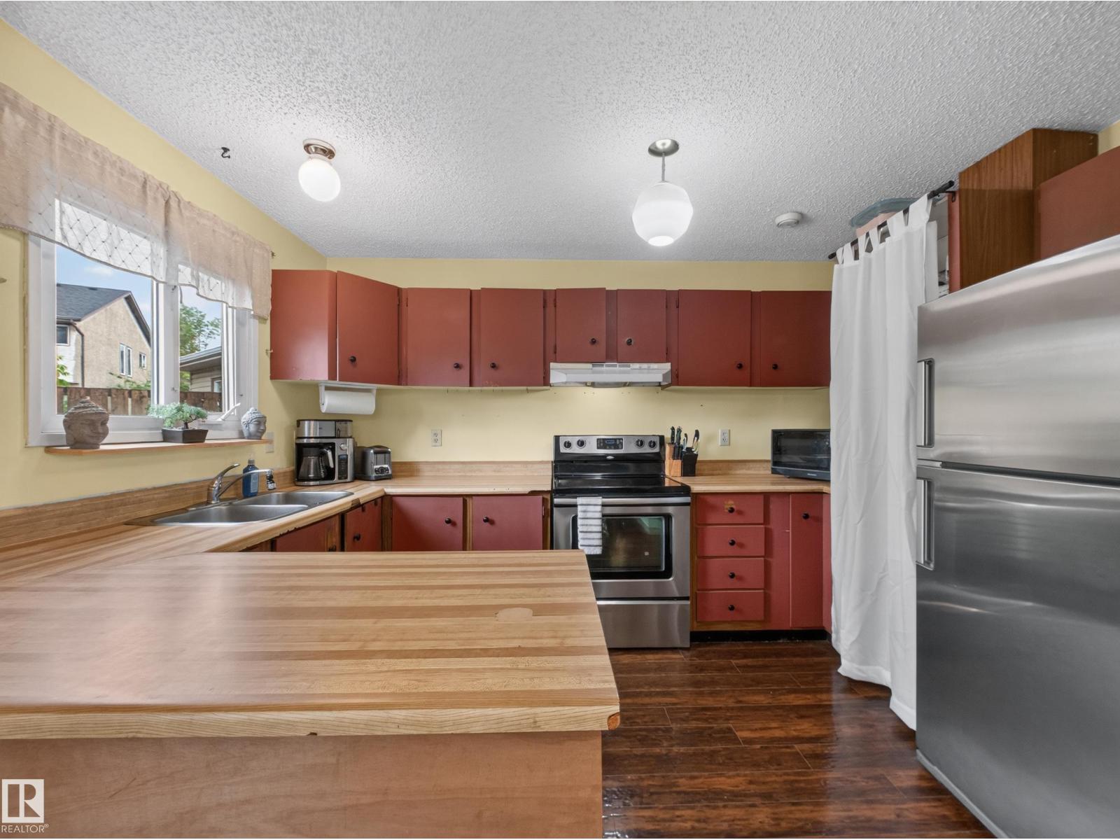 3503 42A AV NW - 11
