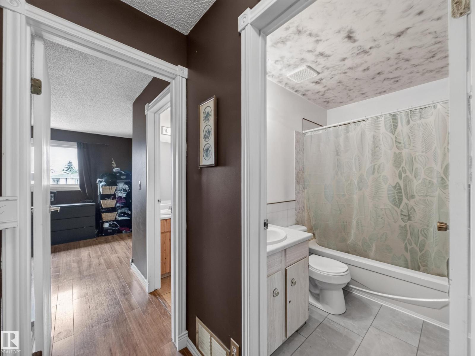 3503 42A AV NW - Image 39