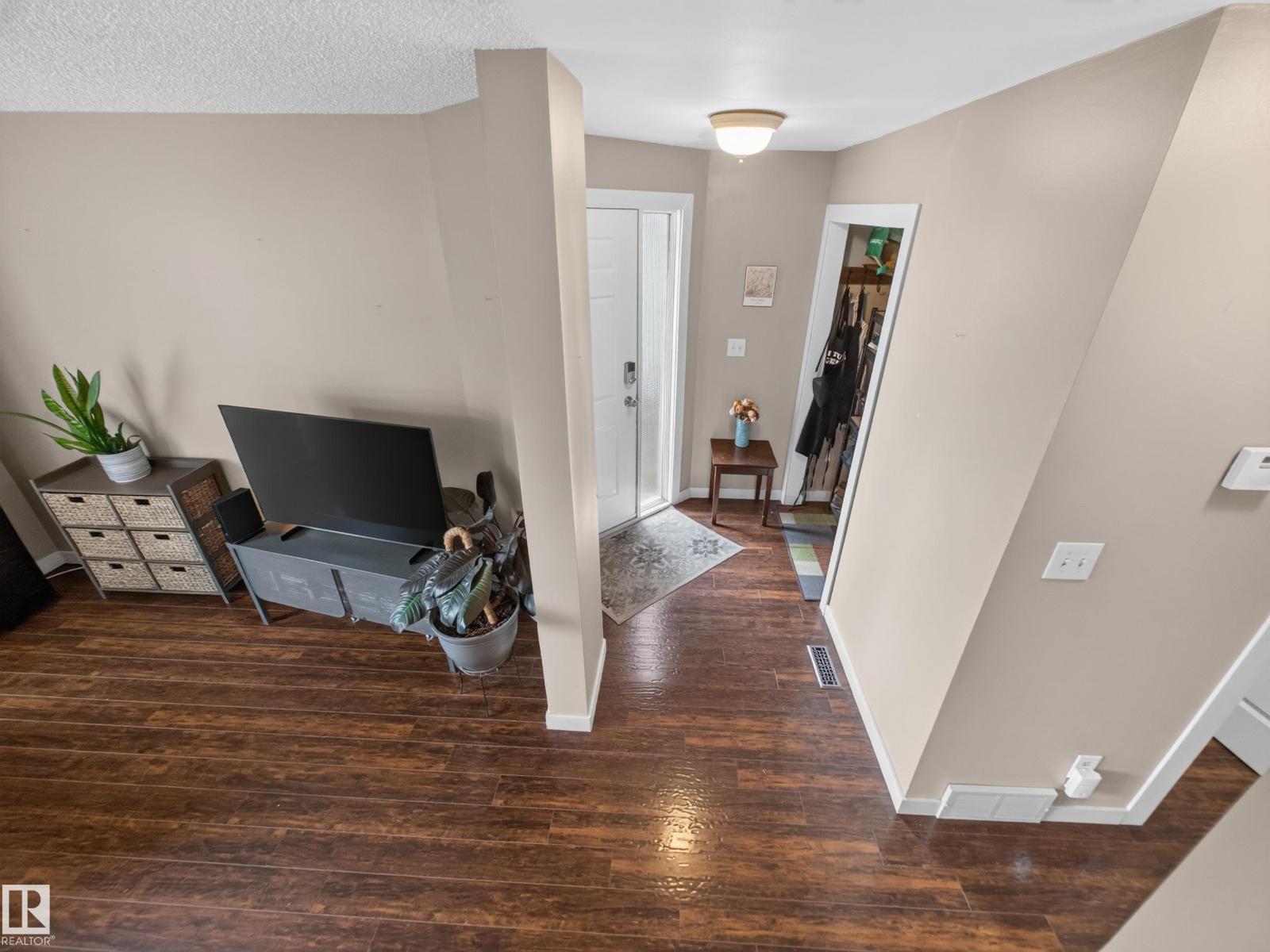 3503 42A AV NW - 4