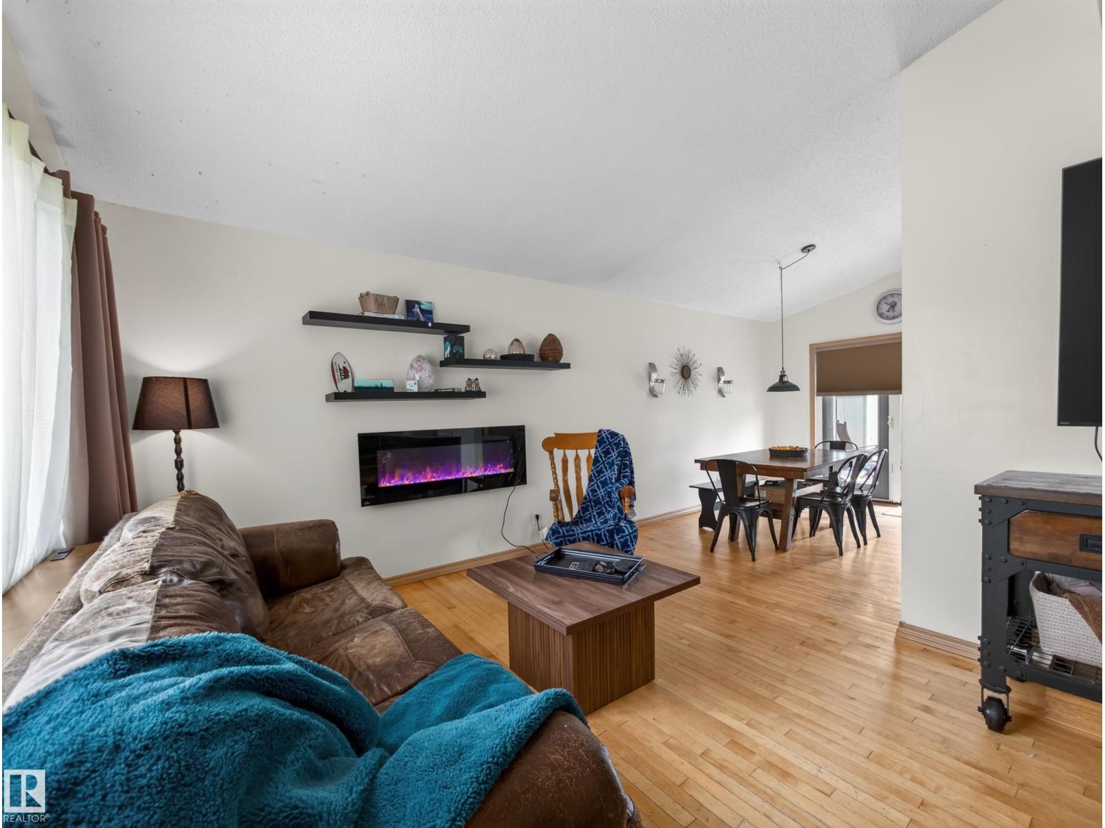 154 PINE ST - Image 13