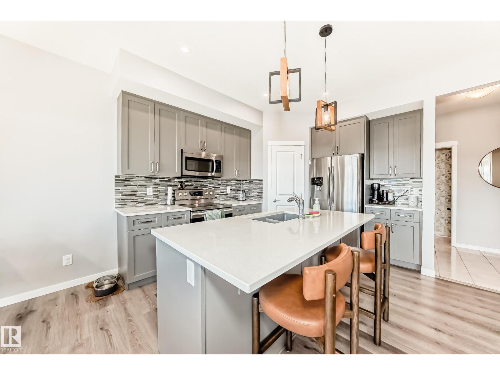 17207 64 ST NW - 6