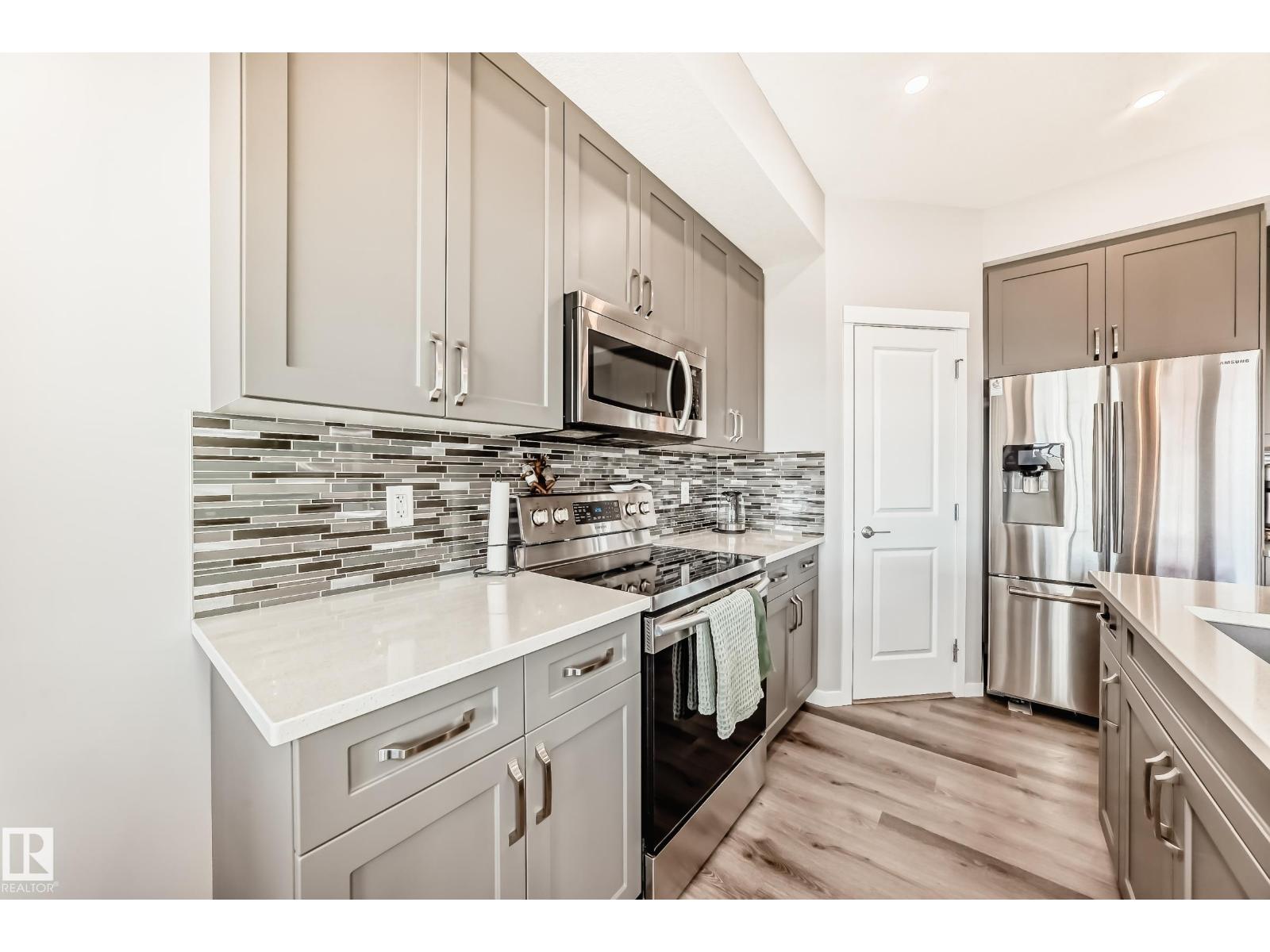 17207 64 ST NW - 7