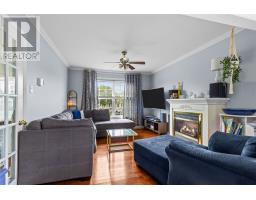 11 Emerald Drive thumbnail 4