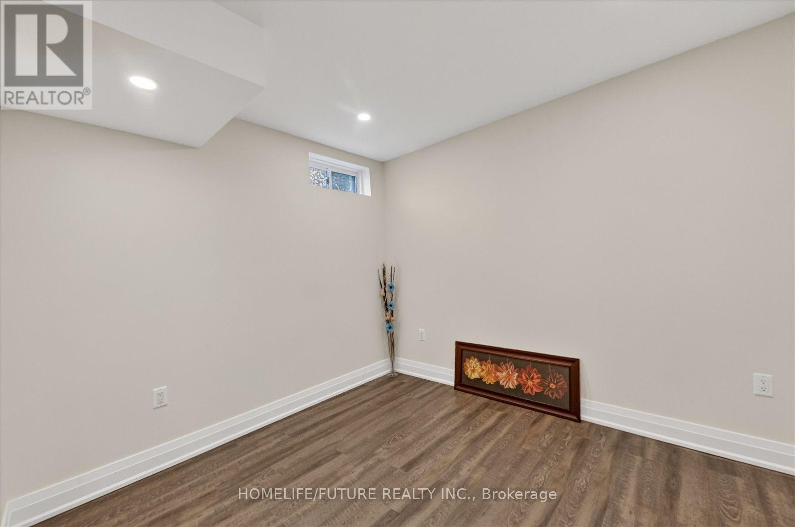 2 ASTRID TERRACE - 44