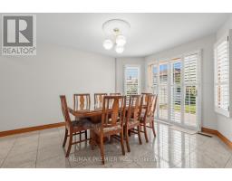 Dining room - 42 Burgosa Court, Vaughan, ON L4L5C3 Photo 11