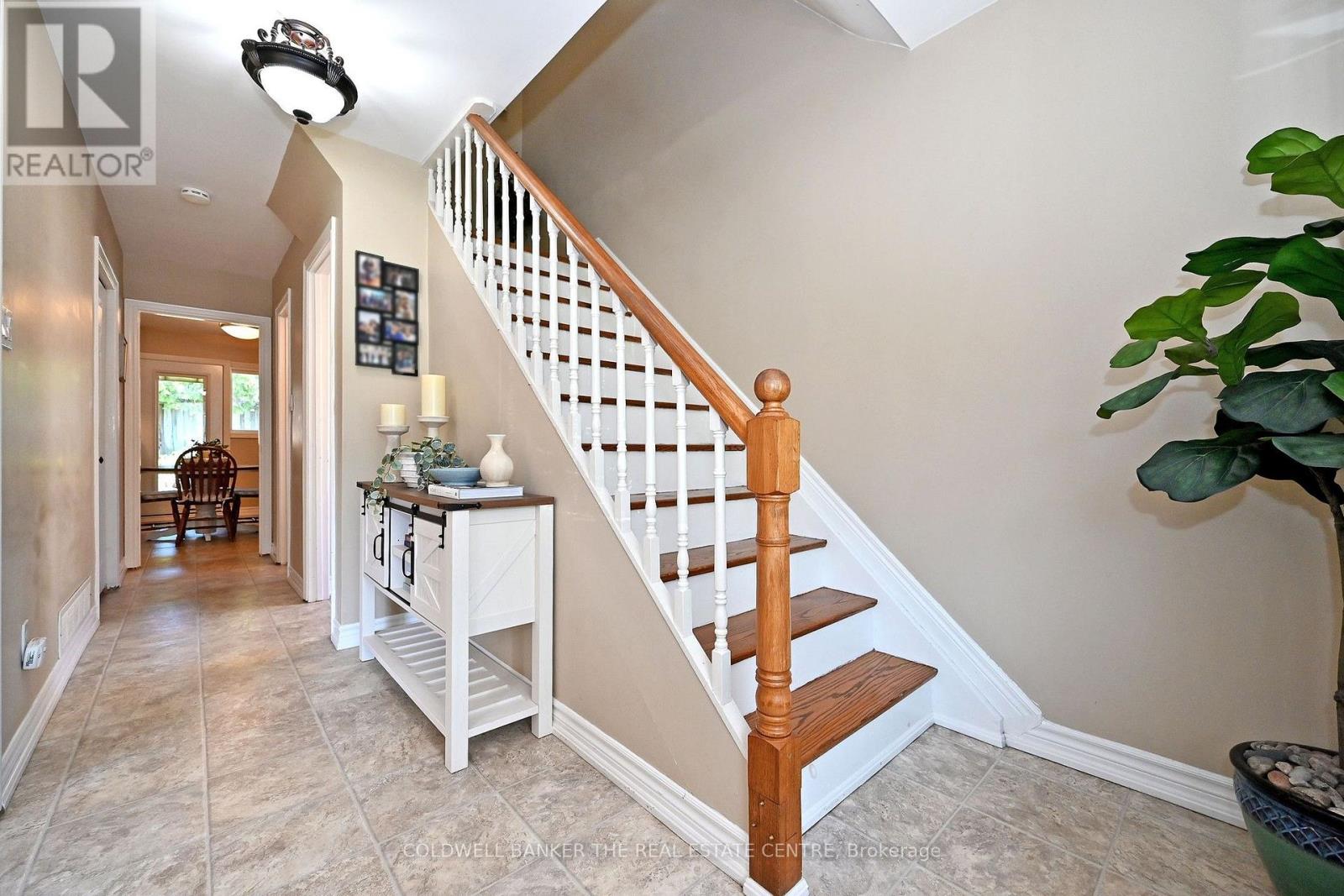 140 LUNDY'S LANE - 18