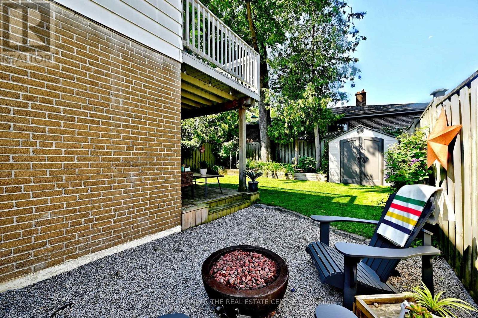 140 LUNDY'S LANE - 44