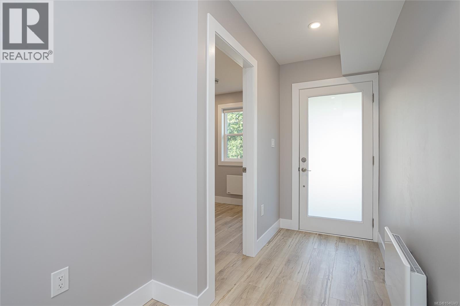 213 MacDonald Rd - Image 4