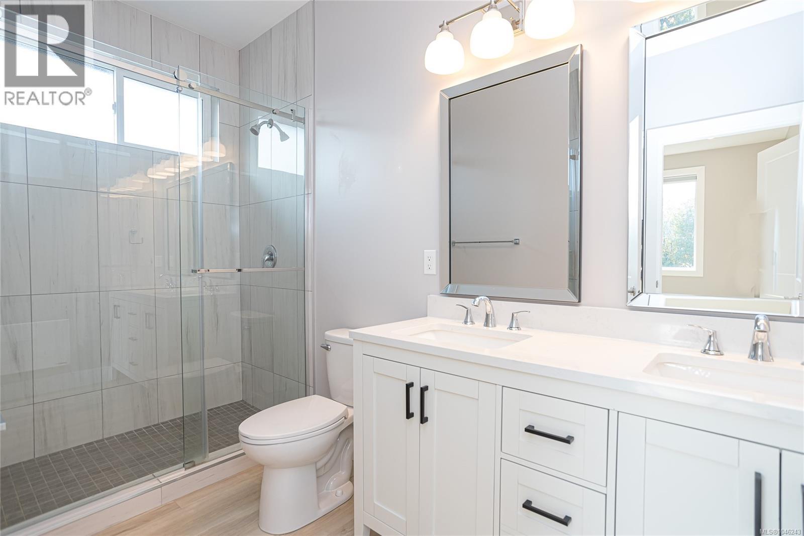 213 MacDonald Rd - 18
