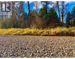 2338 Kettle River Drive, Grand Forks, BC V0H1H0 Photo 13