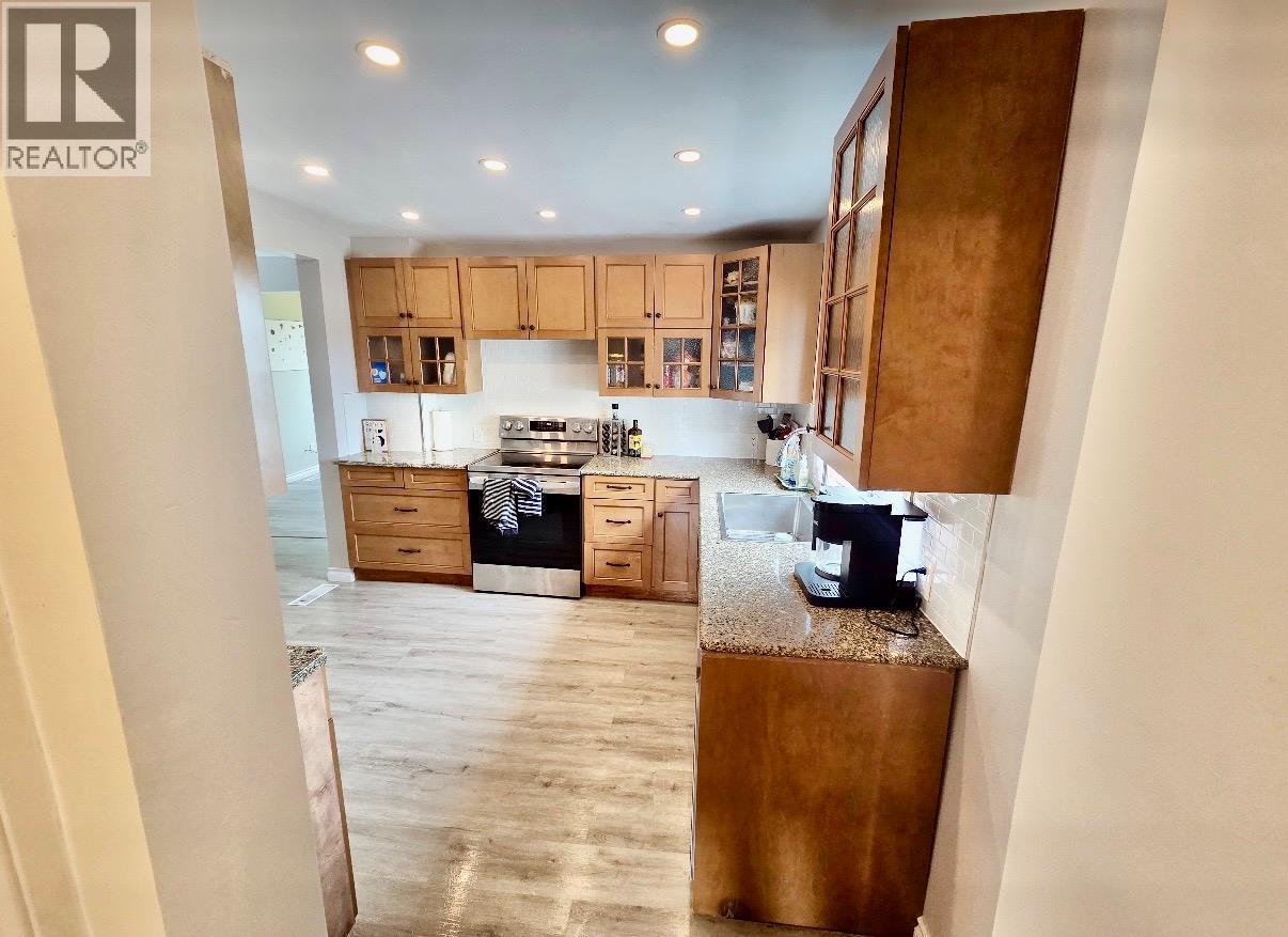 4801 50 Avenue - 5
