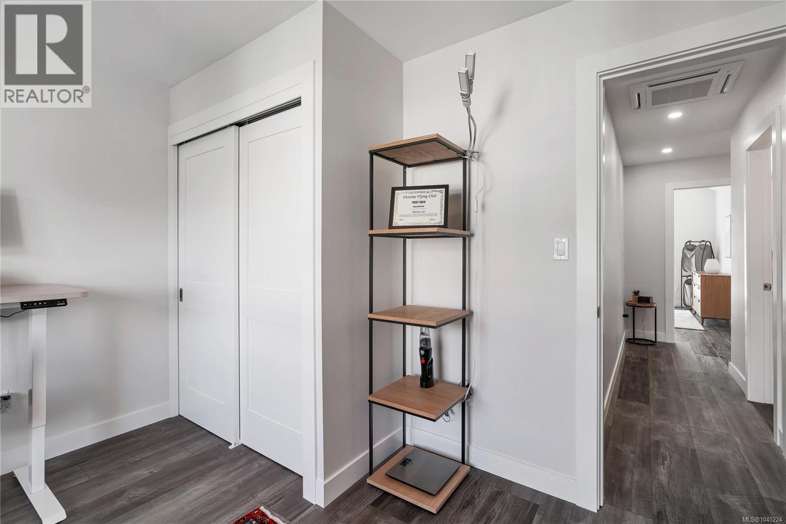 2995 Burlington Cres - 29