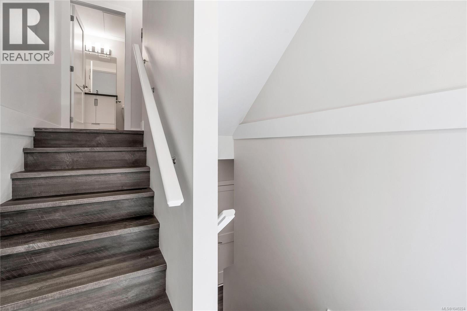 2995 Burlington Cres - 32