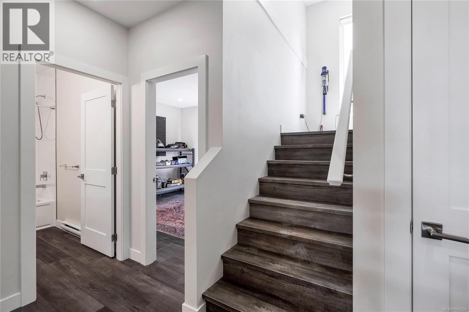 2995 Burlington Cres - 33