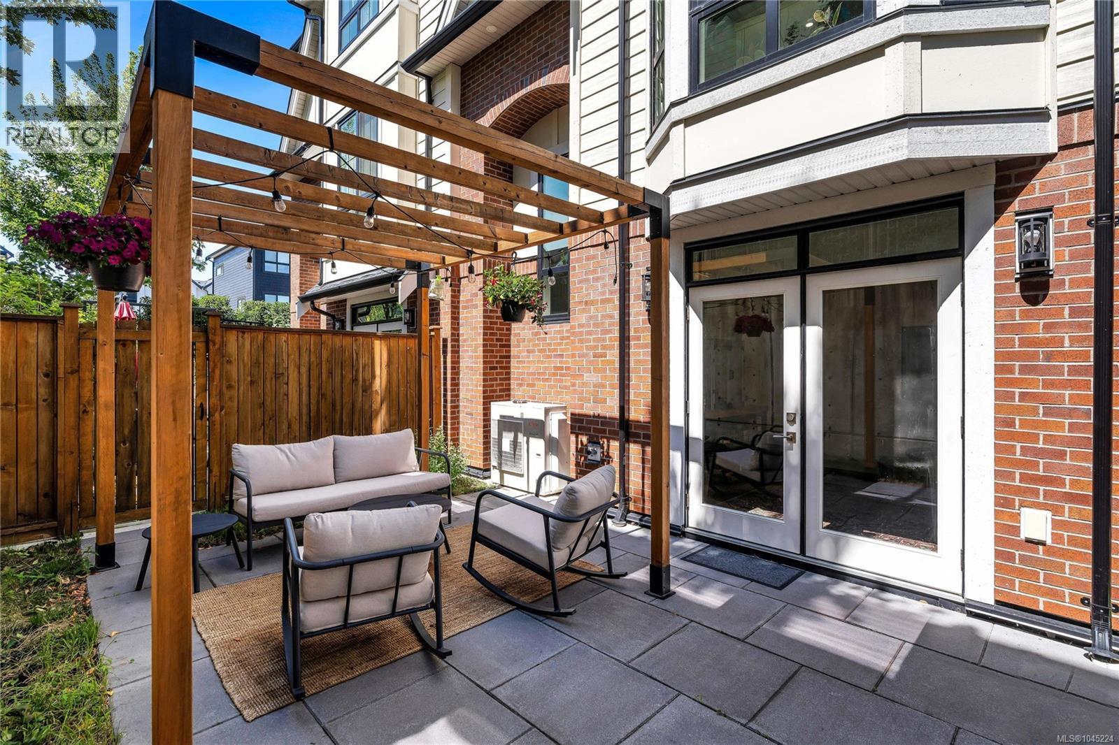 2995 Burlington Cres - 39