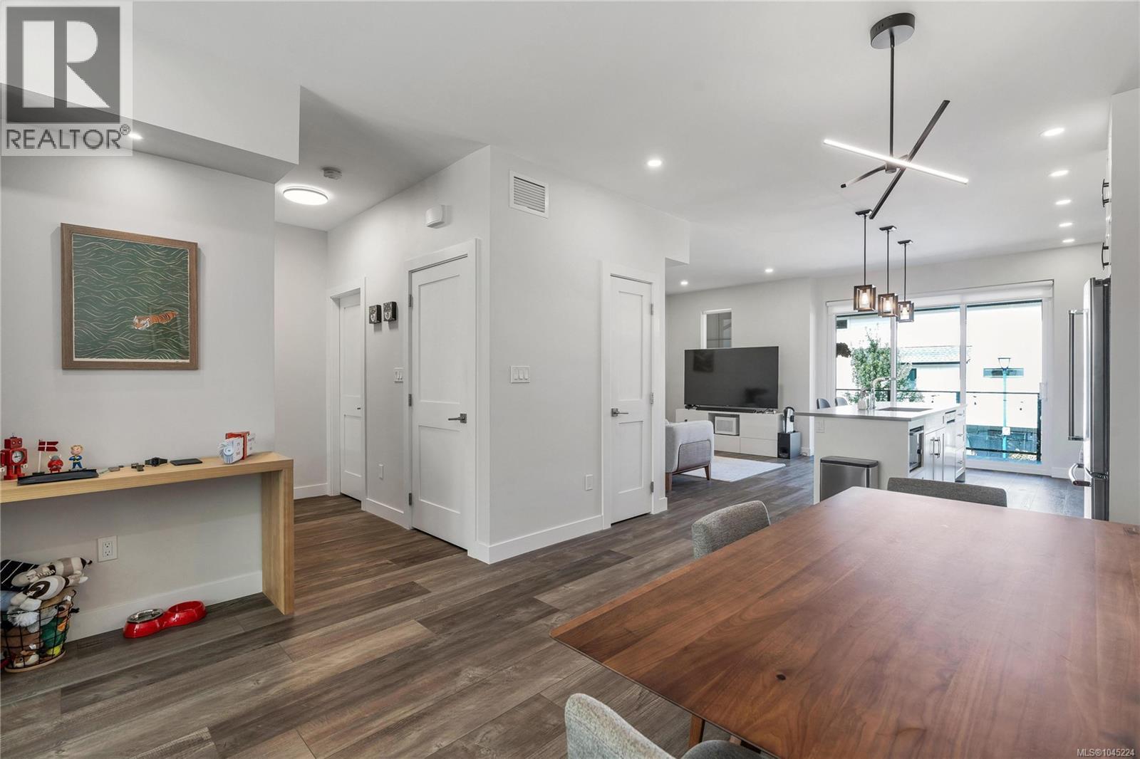 2995 Burlington Cres - 8
