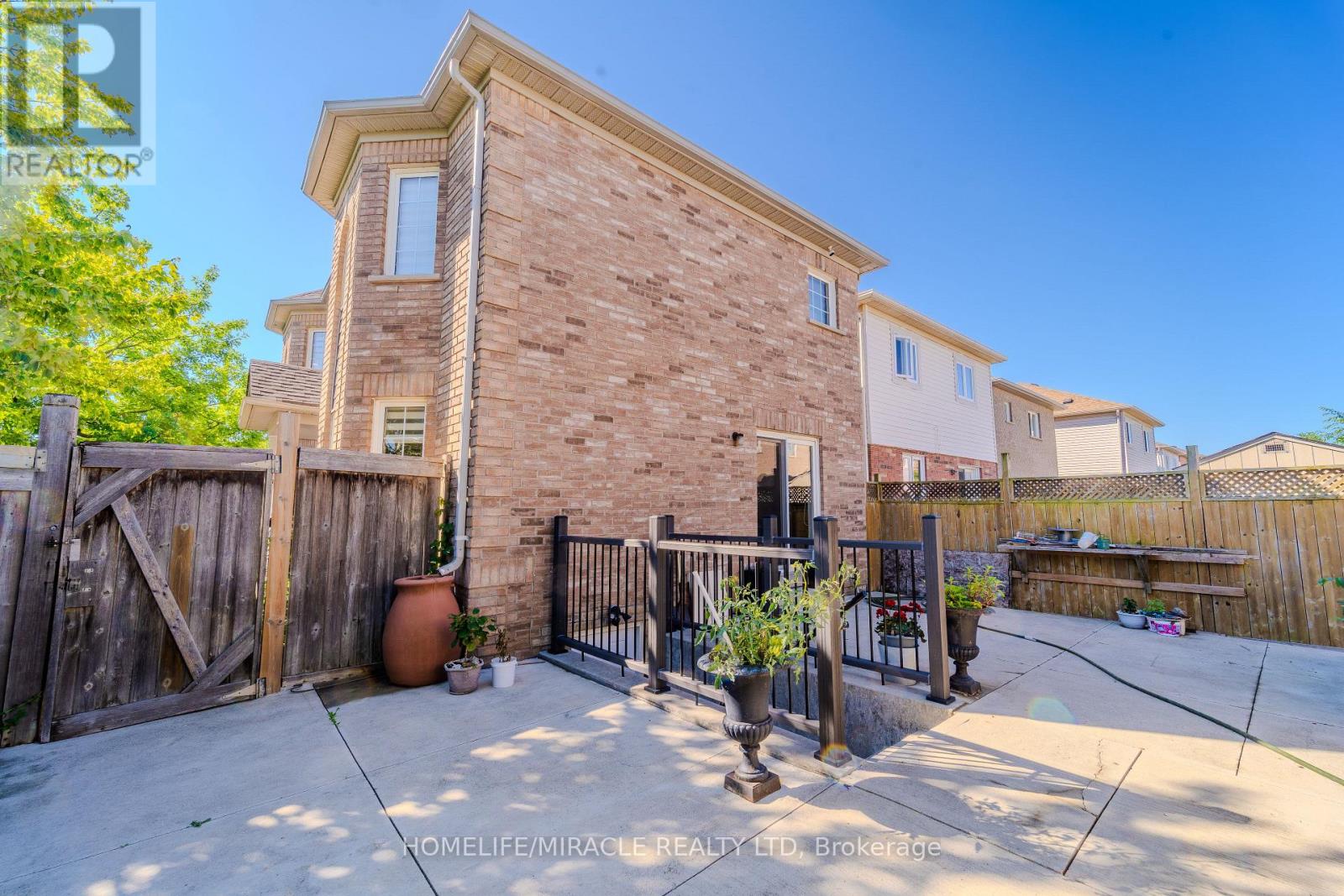 324 EDENBROOK HILL DRIVE - 36