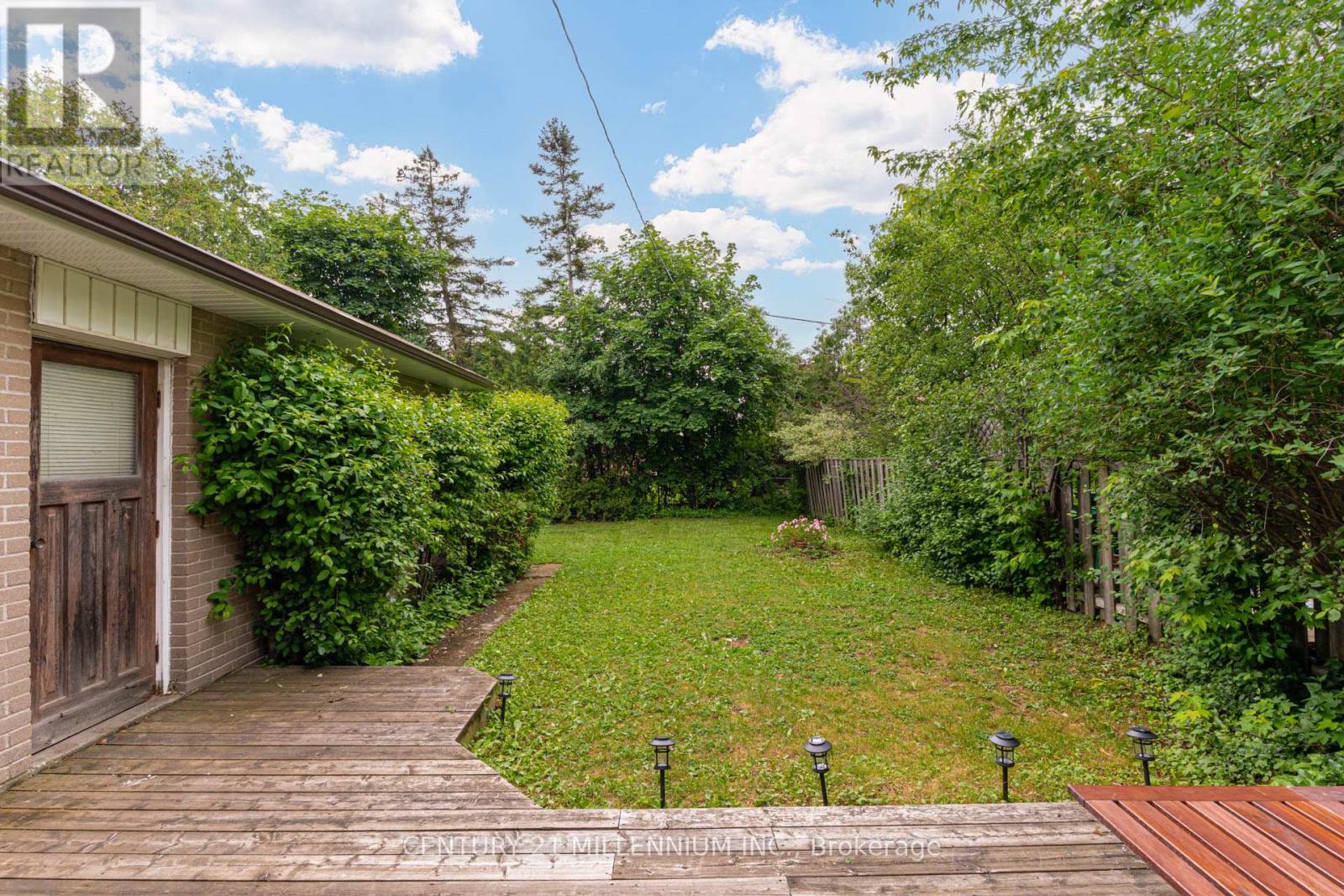2 DURHAM CRESCENT - 37