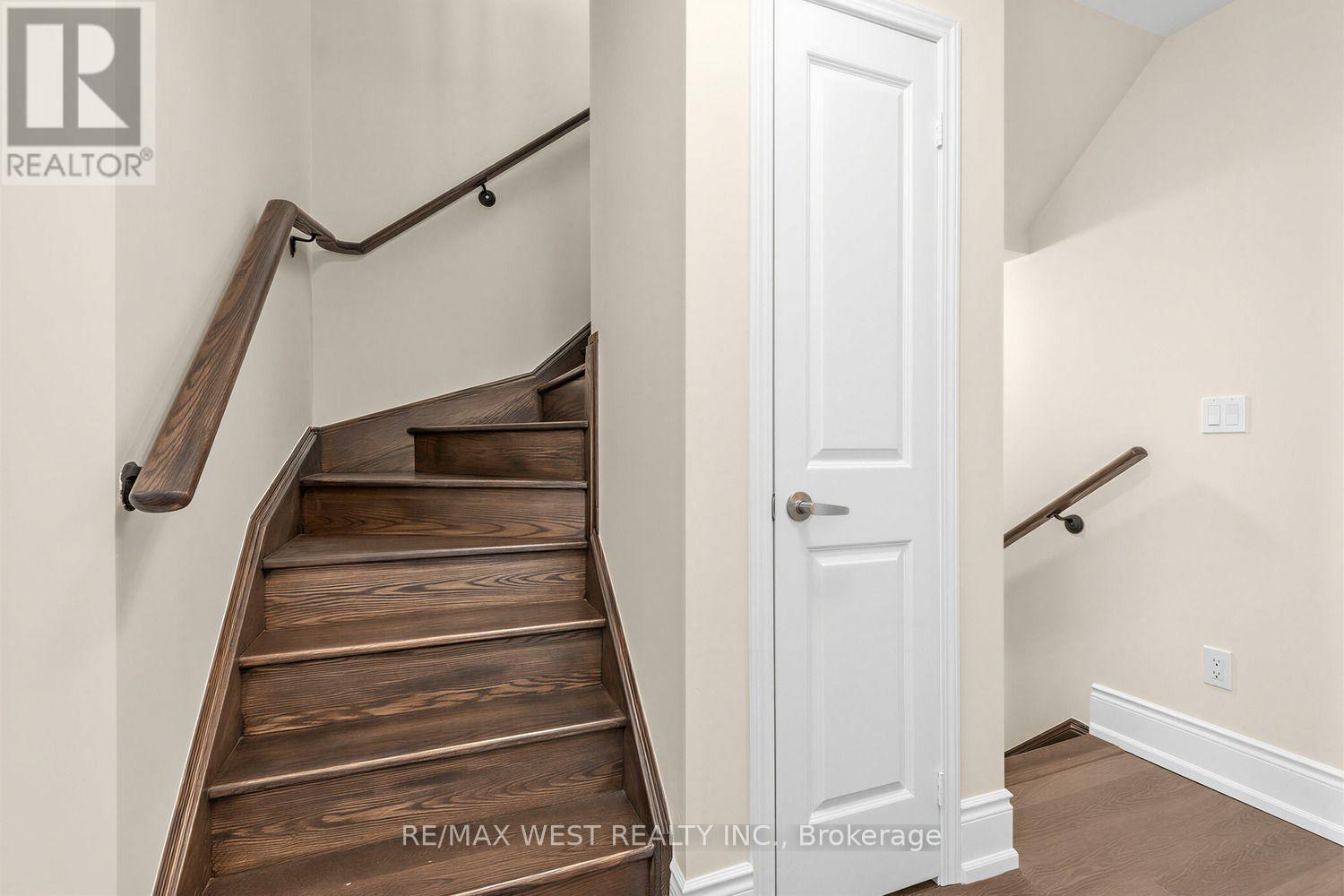 #303 1150 BRIAR HILL AVENUE - 23
