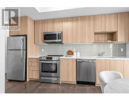 303 - 1150 Briar Hill Avenue, Toronto, ON M6B0A9 Photo 7