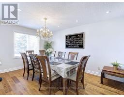 Living room - 103 Whitchurch Mews, Mississauga, ON L5A4B2 Photo 10