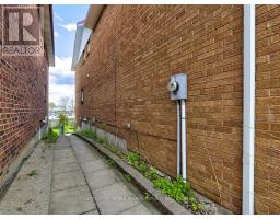 103 Whitchurch Mews, Mississauga, ON L5A4B2 Photo 34
