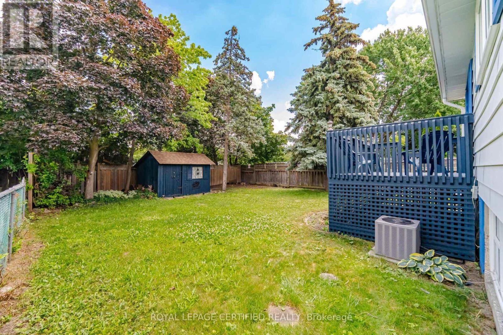 33 GRASSMERE CRESCENT - 35